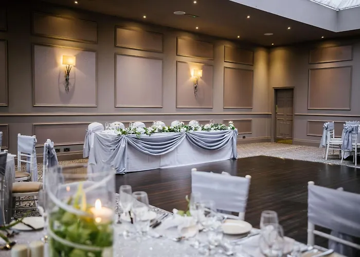 Clifton Arms Hotel